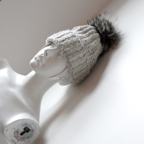 Kyi Kyi Pom Beanie in Grey - Picture 4 of 7